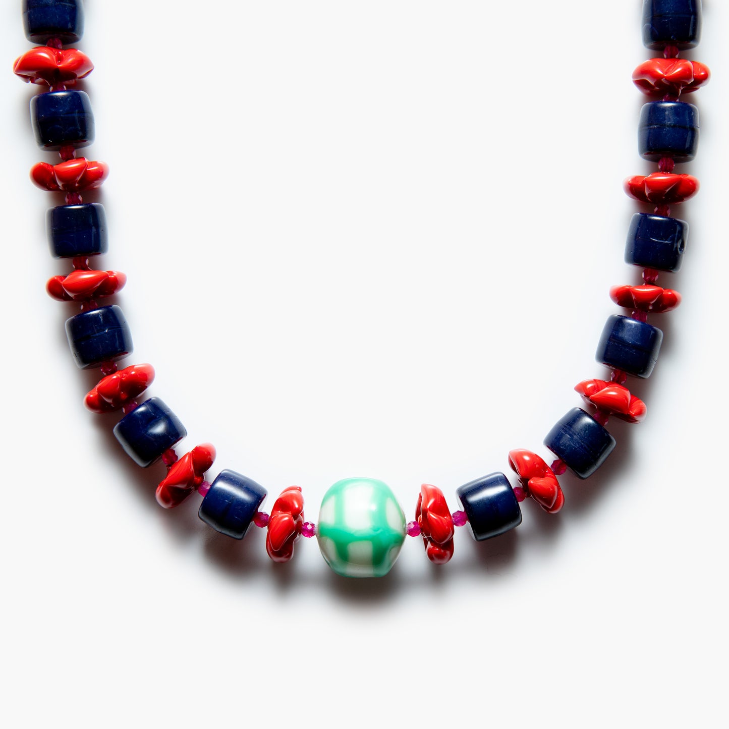 Barrel Necklace Navy